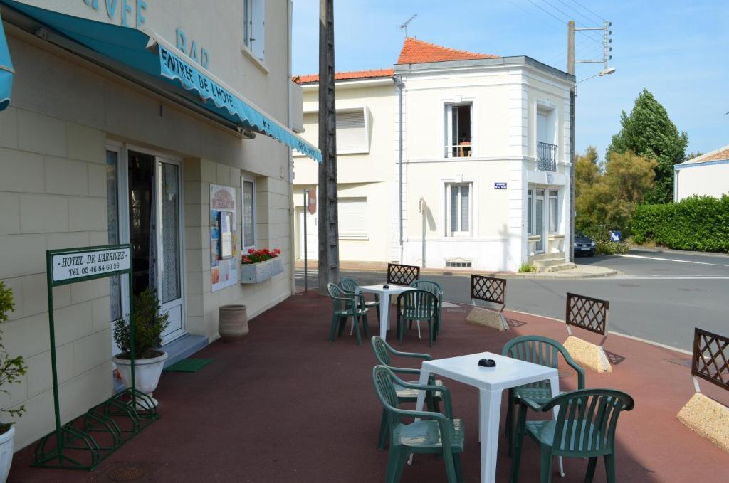 Hotel De L'Arrivee Фура Екстериор снимка